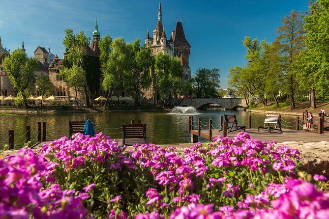 4 hours long private walking tour in Budapest - The Opera House and Szent István Basilica: Budapest’s Stage and Its Crown