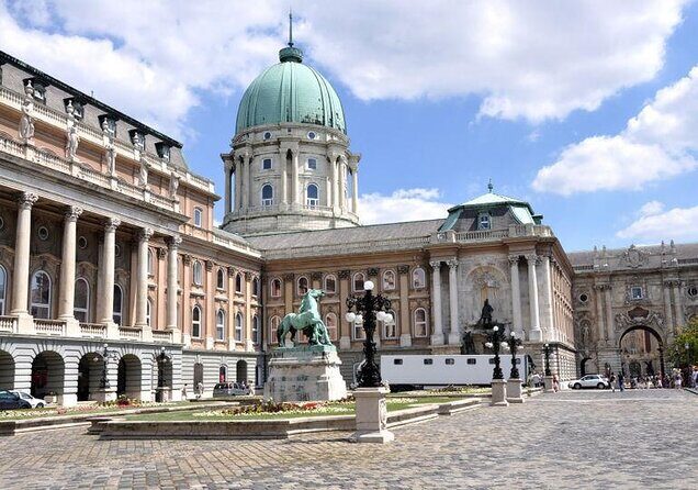 8-hour private Budapest city tour by car / minivan - Key highlights worth booking for