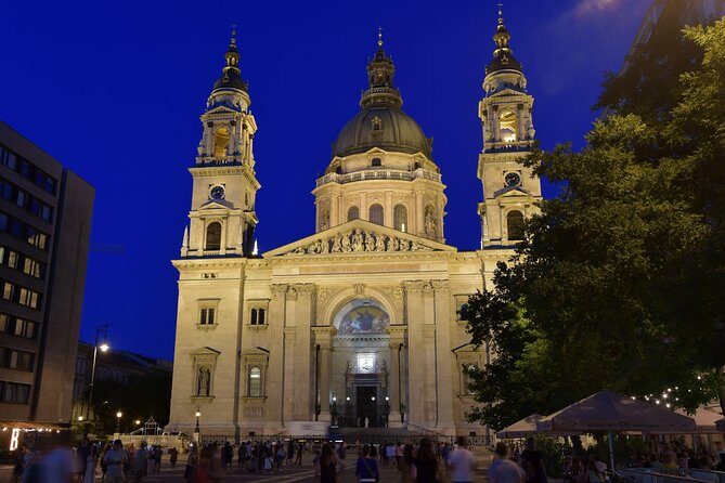 All day city tour in Budapest - Hungarian Parliament Building: The Danube-Riverfront Photo Stop