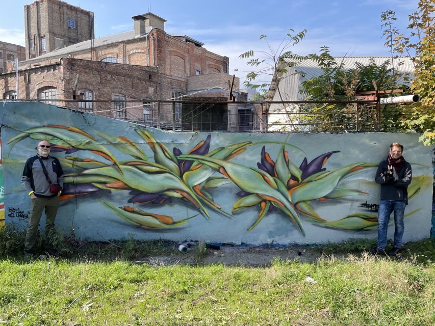 Alternative Bike tour: Graffiti Wall and Peace - Margaret Island: the peaceful pedal section that sets the tone