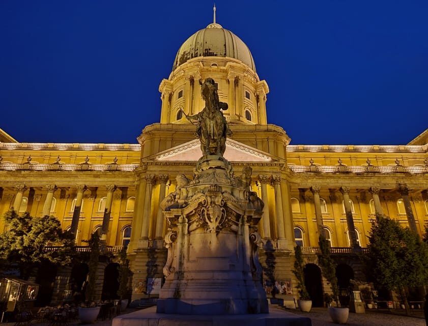 BloodThirsty Hungary: Walking tour & Dark Historical Stories - Weather Reality: How to Stay Comfortable Without Losing the Atmosphere