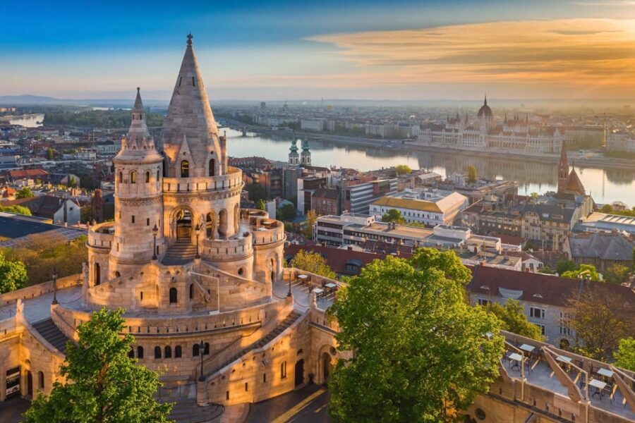 Buda Castle District and Matthias Church Private Tour - Matthias Church: Skip the Line, Then Use the Time Well