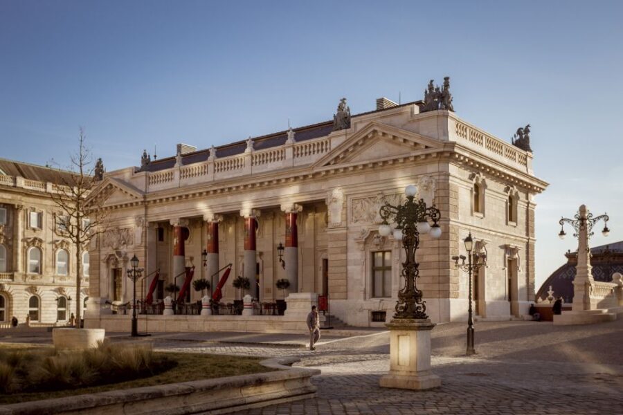 Buda Castle: Hungarian Delicacies & Historical Exhibition - Exhibition time: At the cost of their lives (and how to use the audio guide)