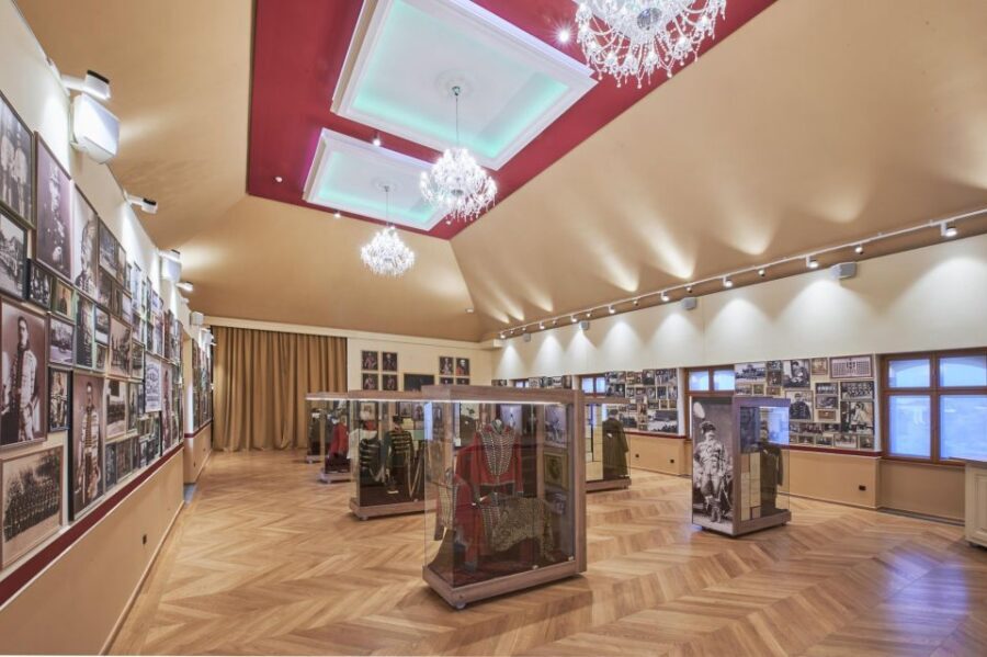 Buda Castle: Hungarian Delicacies & Historical Exhibition - Should you book the Buda Castle Royal Guard Café experience?