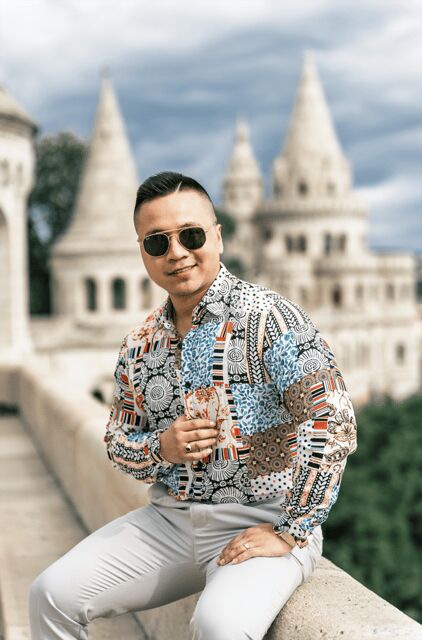 Buda Castle: Private photoshoot with a local guide - Price and Value: Is $84 Worth It?
