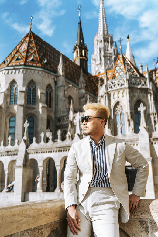 Buda Castle: Private photoshoot with a local guide - Meeting at Holy Trinity Square by Matthias Church