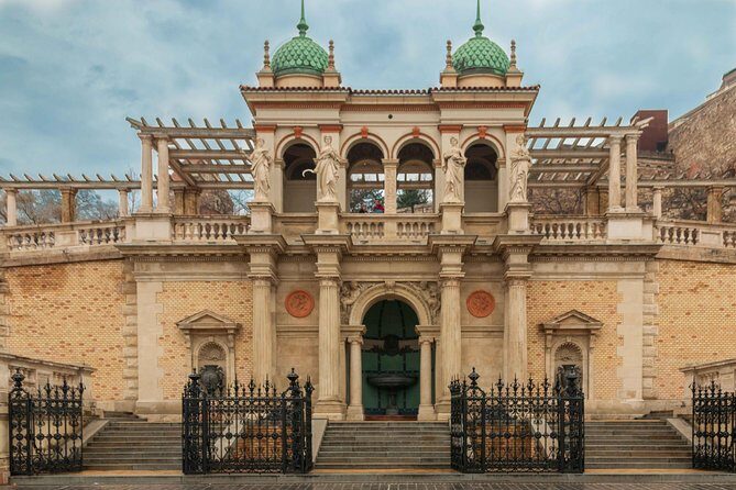 Buda Castle Quarter Walking Tour - Price and logistics: what you’re actually paying for