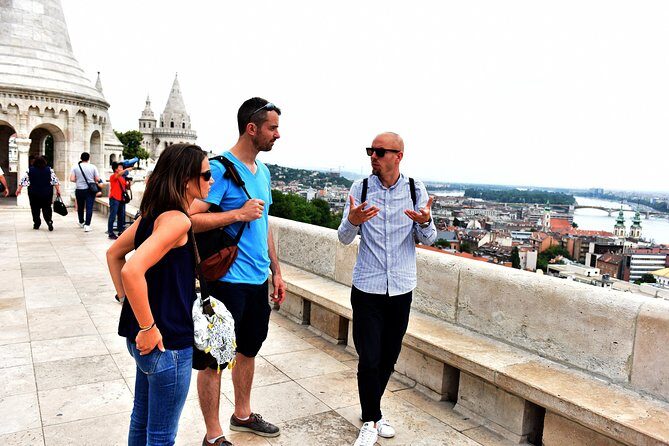 Buda Castle Walking Tour with Matthias church entry, Cake&Coffee - Key things to know before you go