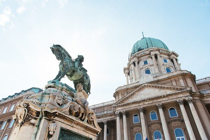 Buda Castle's Secrets with a Historian - Sándor Palace Streets and Cobblestones: Power Behind the Walls