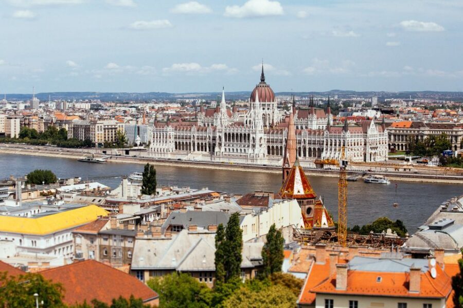 Budapest: 1.5-Hour Private Kick-Start Tour with a Local - Walking Level, Shoes, and Who This Fits Best