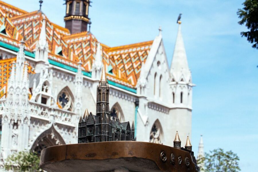 Budapest: 1.5-Hour Private Kick-Start Tour with a Local - Starting at the White Church and Getting Your Bearings