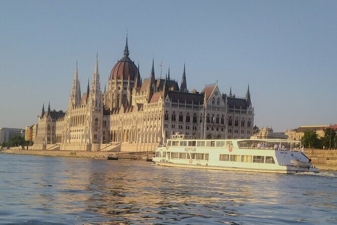 Budapest: 1-Hour Highlights Cruise with Welcome Drink - Should You Book Portum Lines’ 1-Hour Highlights Cruise?