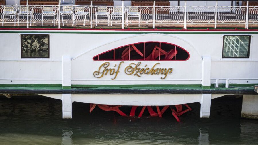 Budapest: 1 hr Sunshine Booze Cruise with Prosecco - Quick checklist before you book