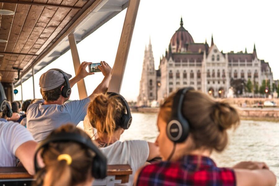 Budapest: 3-hour City Tour with Castle Walk + 1-hour Cruise - Who this tour fits best (and who might want a different plan)