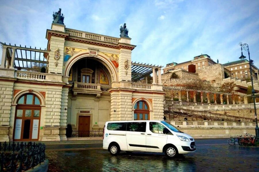 Budapest: 3-Hour Grand City Tour and Castle Walk - Buda Castle District on Foot: Fisherman’s Bastion Without the Rush