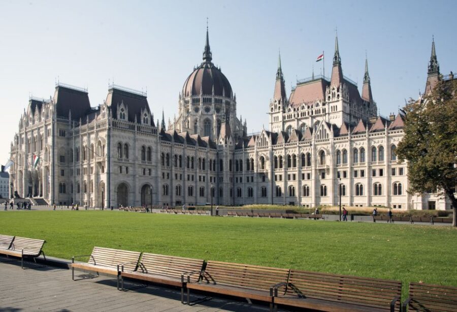 Budapest 3-Hour Private Walking Tour with Route Options - Price and value: is $150 per person worth it?