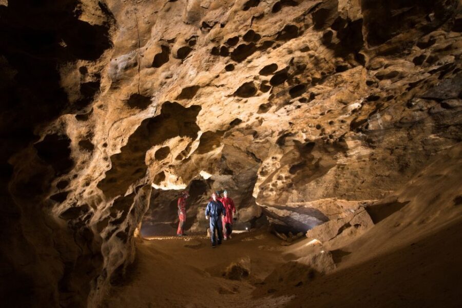 Budapest: Adventure Caving Tour with Guide - Gear, Clothing, and the Reality of a 10°C Cave