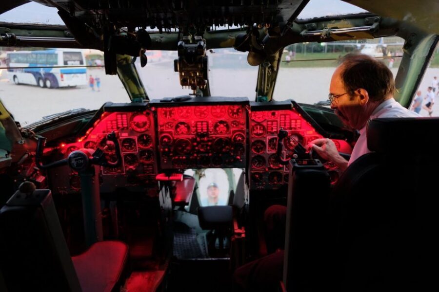 Budapest: Aeropark Admission Ticket - Planning for the simulator: weekend-only and extra €2