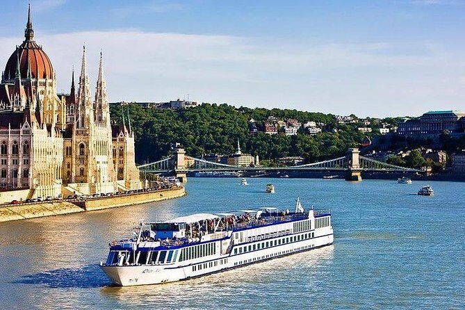 Budapest Airport Private Departure Transfer : City to Airport - The Chauffeur, the Car, and the Comfort Details You’ll Feel