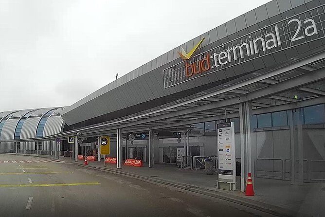 Budapest Airport Transfer - return (arrival & departure) with discount - Private door-to-door: what you gain versus a shared shuttle
