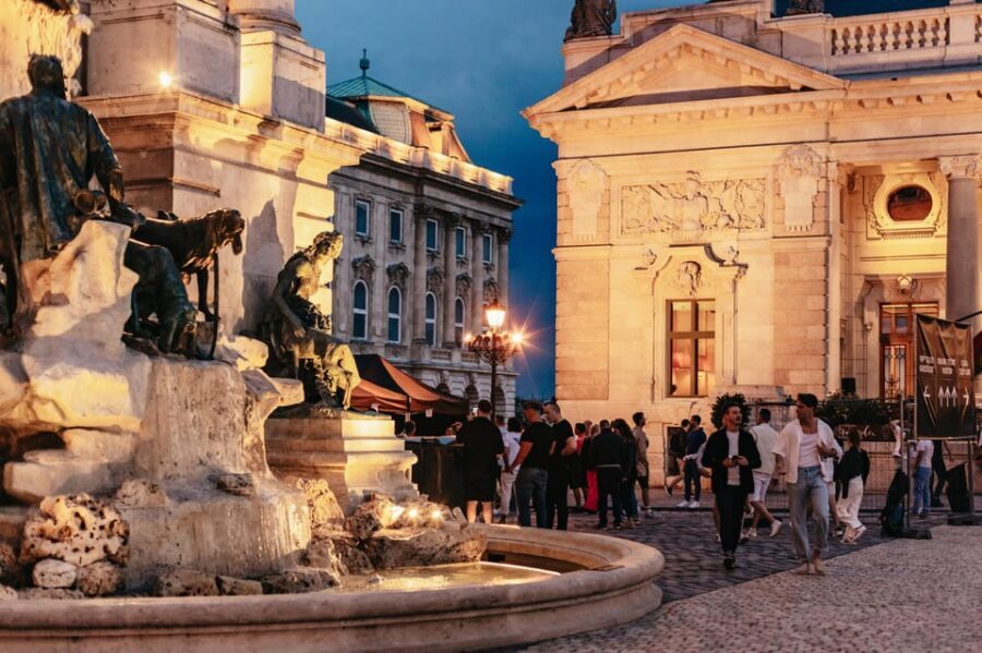 Budapest: Buda Castle District Vampires and Myths Night Tour - The climb up the hill: steep streets, real stairs, smart alternatives