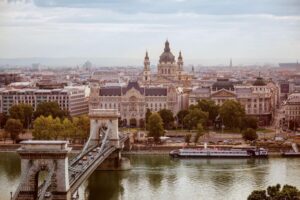 Budapest: Buda Castle Walk with Saint Stephen's Hall - Cobbled courtyards and the views from Várhegy Hill