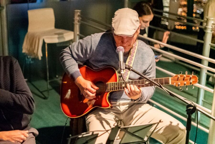 Budapest: Candlelit Dinner River Cruise with Live Music - No narration: how to turn the cruise into a guided experience yourself