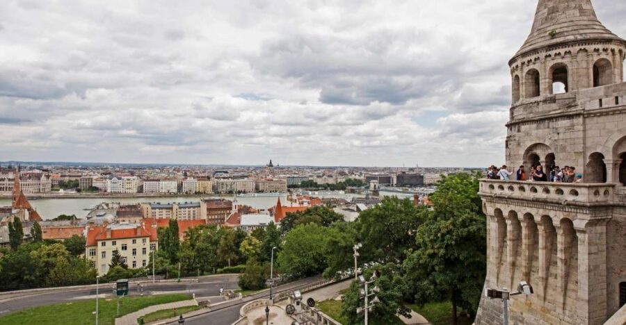 Budapest: Castle District Walk with Matthias Church Entry - Fisherman’s Bastion photo stop: the view does the explaining
