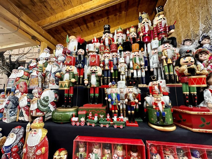 Budapest: Christmas Market Guided Walking Tour with Tastings - Should you book this Budapest Christmas Market walk?
