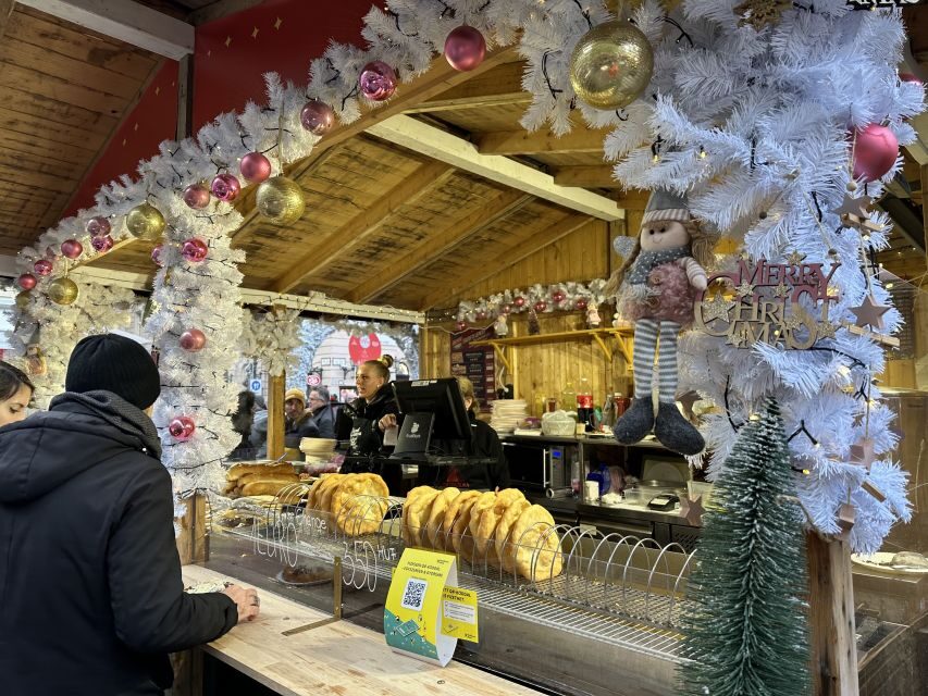 Budapest: Christmas Market Guided Walking Tour with Tastings - What you taste: chimney cake, marzipan, mulled wine