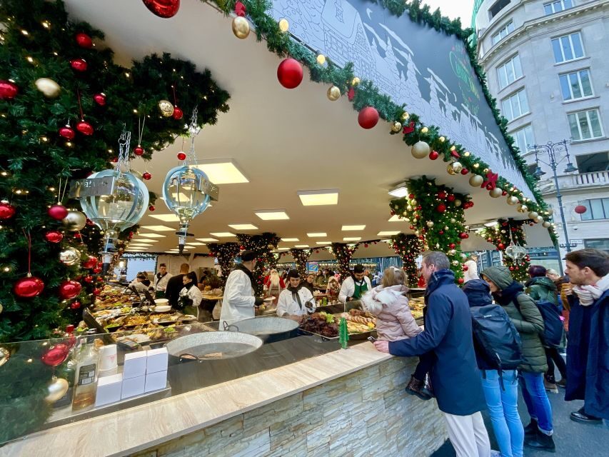 Budapest: Christmas Market Guided Walking Tour with Tastings - Who this guided Budapest Christmas market walk suits best