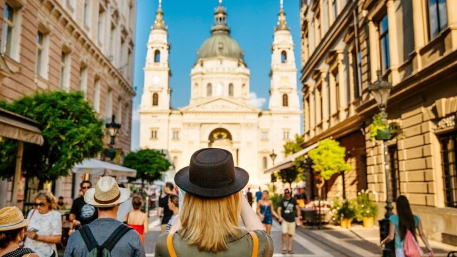 Budapest: City Discovery Tour - Gellért Hill photo stop: the quick view that ties the day together