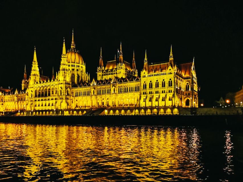 Budapest: City Highlights Cruise with Welcome Drink - Getting Onboard: Seats, Decks, and What No Commentary Really Means