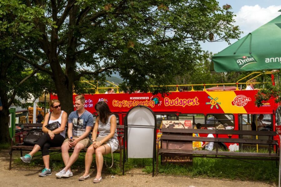 Budapest: City Sightseeing Hop-On Hop-Off Bus Tour & Extras - Who This Tour Fits Best (and Who Might Feel Frustrated)