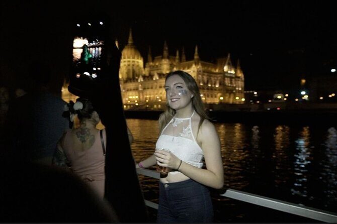 Budapest Danube Cruise with DJ, Drinks and After Party - Three Hours on the Water: What the Cruise Experience Really Feels Like