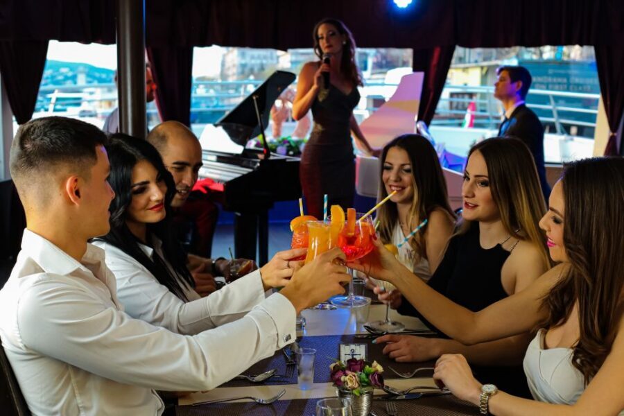 Budapest: Danube Drink and Piano Show - Key things I think you’ll enjoy most