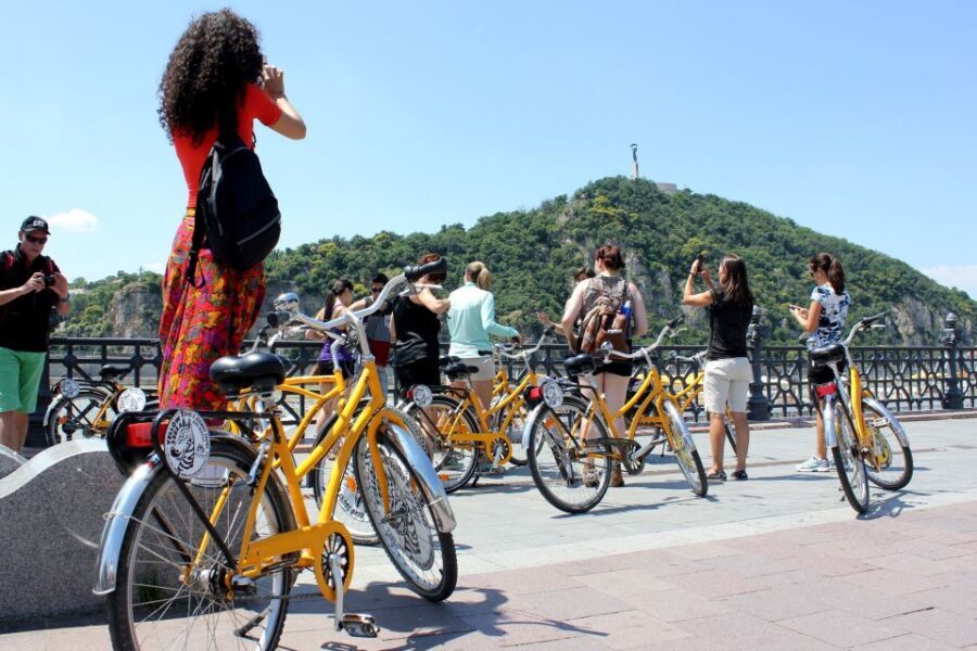Budapest: Danube River Views Bike Ride - Crossing to Buda: Ottoman-Era Context and River Views