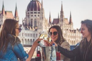 Budapest Danube Sightseeing Cruise with Unlimited Drinks - Unlimited Drinks: The Good Part, the Fine Print, and the Real Drink Mix