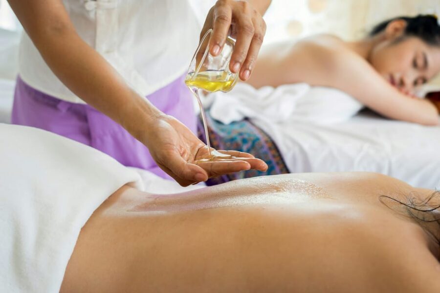 BUDAPEST, Day Spa : Couples Massage with Roses Bubble Bath - Should You Book This Couples Massage and Rose Bubble Bath?