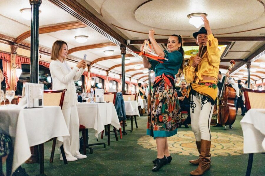 Budapest: Dinner Cruise with Live Music and Folk Dance Show - Unlimited Buffet Dinner: What’s on the Menu and How to Plan Your Plate