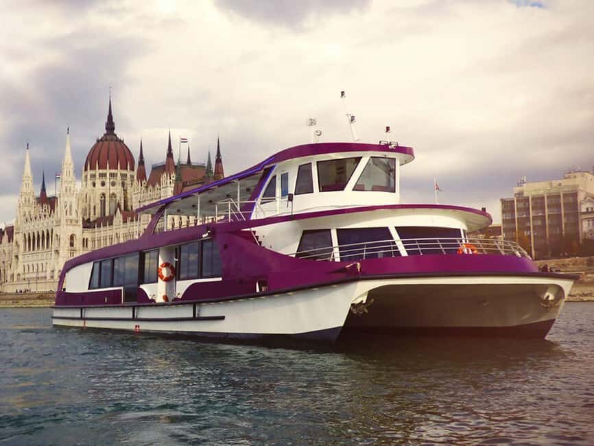 Budapest: Downtown Budapest Unlimited Booze Cruise - Itinerary Flow: A Simple Route You Can Remember