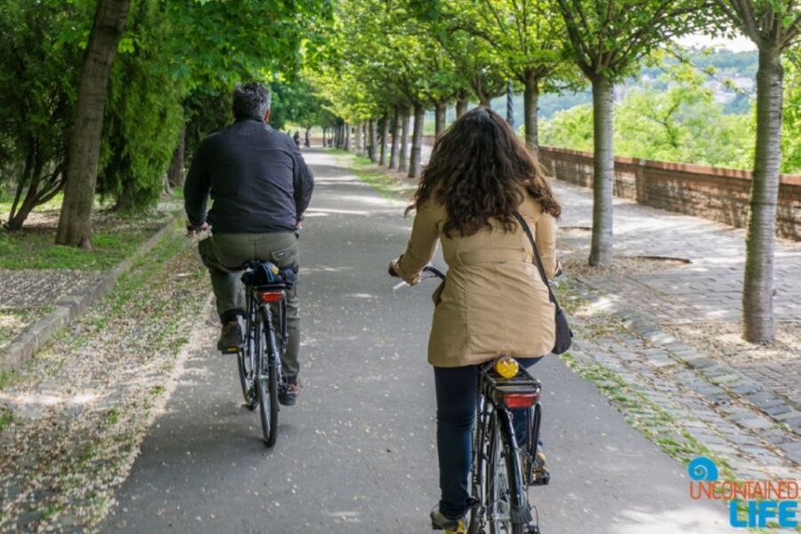 Budapest: E-Bike Guided Tour and Castle Hill - Why this Budapest e-bike tour works for first-time orientation
