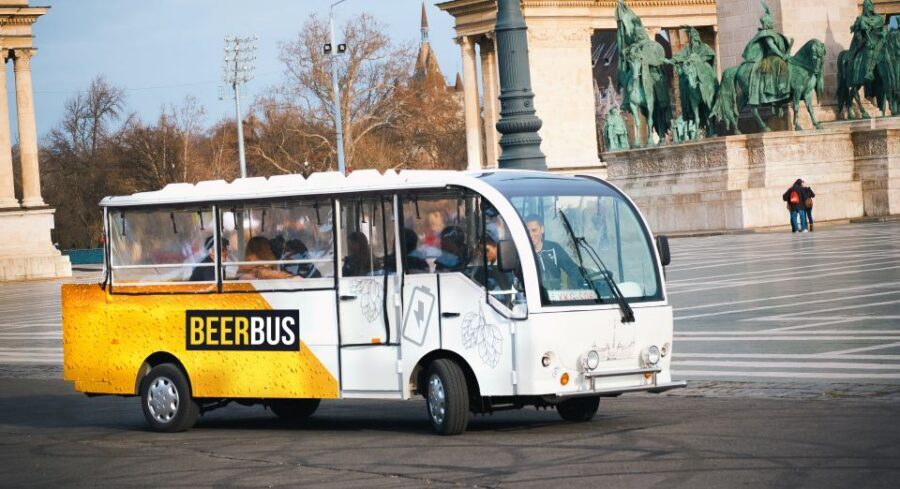Budapest: eBeerBus Sightseeing Tour - Deák Ferenc tér, Budapest Eye, Astoria, and Dohány Street Synagogue