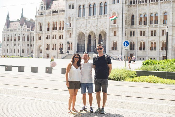 Budapest Essential Walk&Food tasting - Inside St. Stephen’s Basilica and the King Stephen story