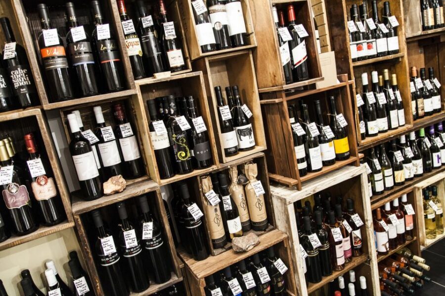 Budapest: Essentials of Hungarian Wine Tasting Class - A Sommelier-Guided Hungarian Wine Tasting That Actually Feels Like a Lesson