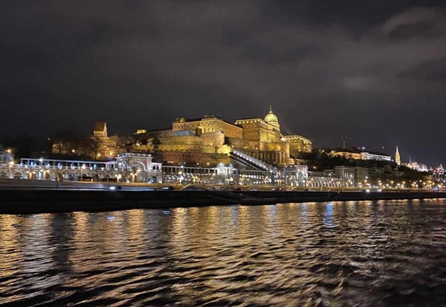 Budapest: Evening Cruise and Dinner with Welcome Drink - Price and Value: What $102 Buys You (and When It’s Worth It)