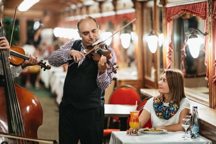 Budapest: Evening Cruise including Drinks and Live Music - A Danube Night Cruise With Folk Music and Drink Options