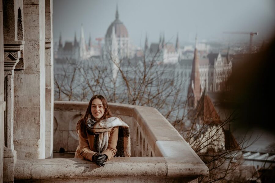 Budapest: Fast Private Photoshoot at Fisherman's Bastion - Languages and communication: you shouldn’t feel lost