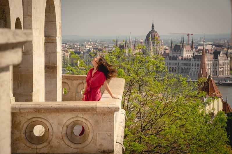 Budapest: Fast Private Photoshoot at Fisherman's Bastion - The 40-minute flow: how the shoot stays relaxed, not rushed