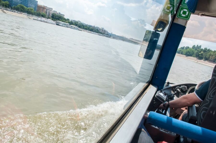 Budapest: Floating Bus Tour by Land and Water - Time on the River vs. Time on the Streets